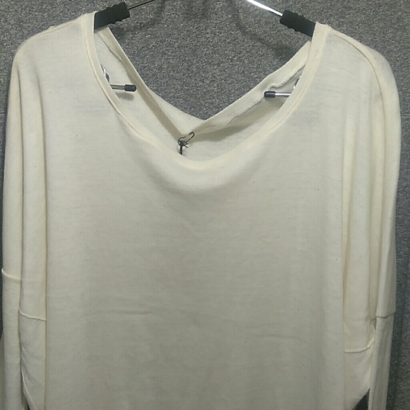 Vissla Top - Picture 2 of 8